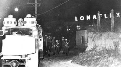 Polícia se prepara para invadir a fábrica Lonaflex, em Osasco